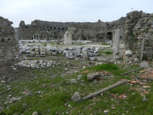 Side Amphitheater